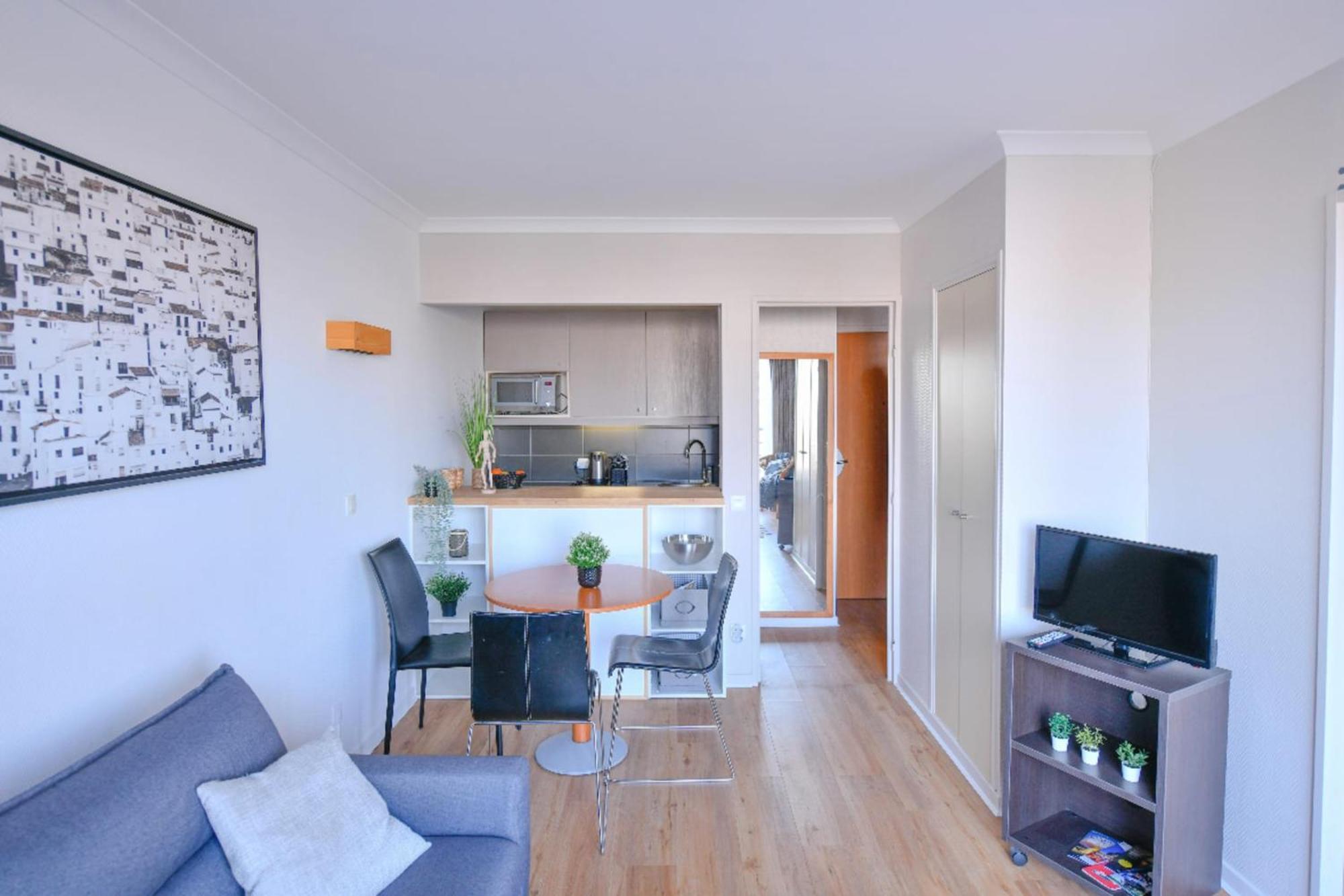 Appartamento Bright With Balcony At Buttes Chaumont